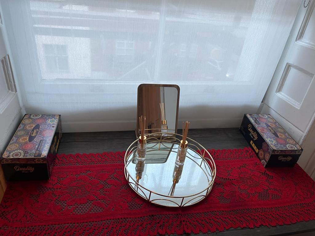 Stunning 2 Bedroom In Mayfair Apartment London