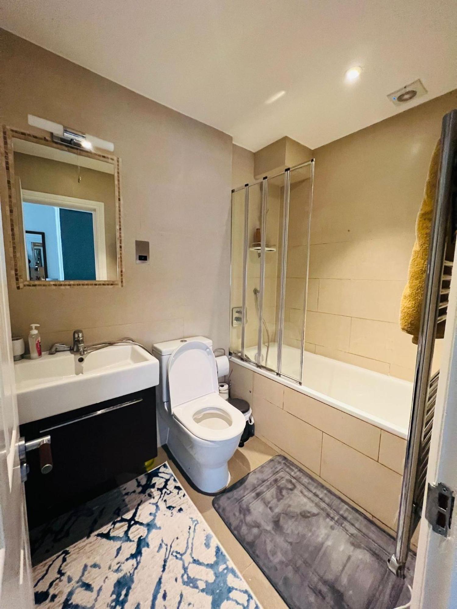 Stunning 2 Bedroom In Mayfair Apartment