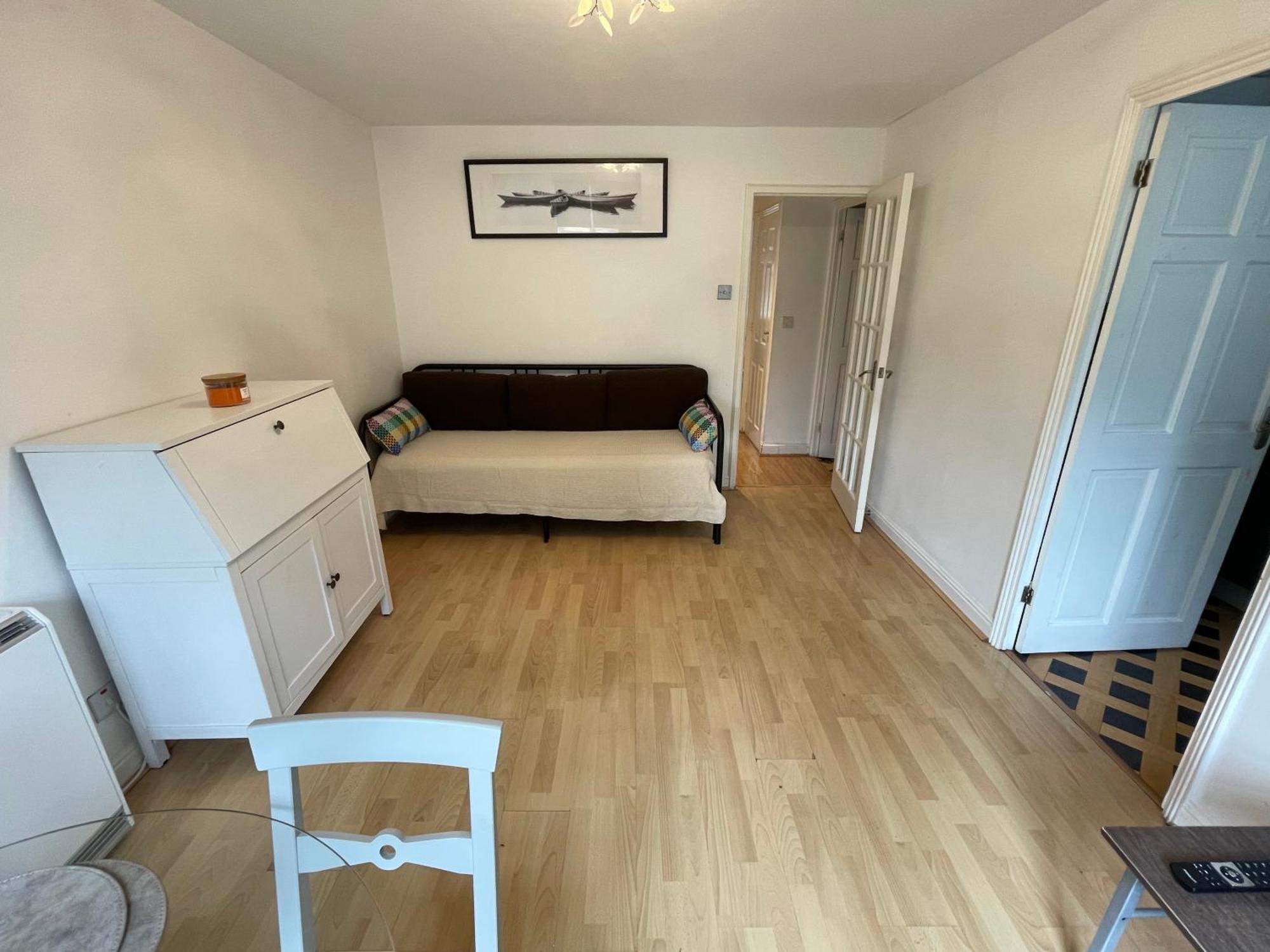 Appartement Surrey Docks Se16 Near Canada Water N Easy Access Canary Wharf *