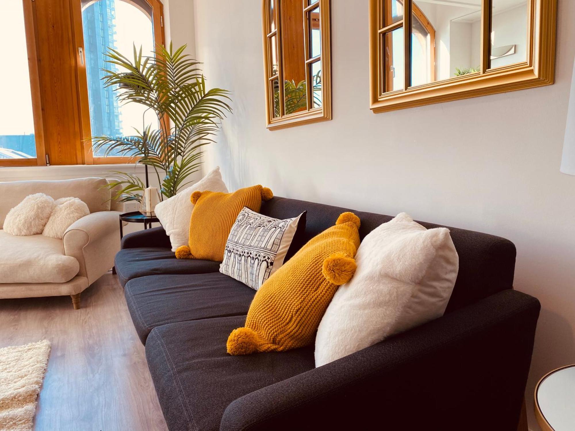 Spacious 2 Bedroom Pad In Old Street Leilighet London