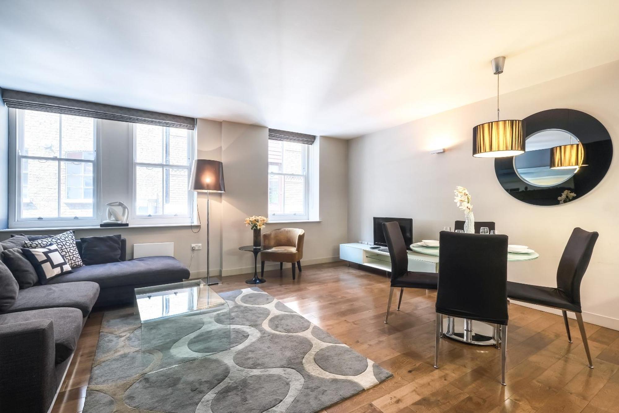 Apartahotel Servised On Artillery Lane 4*