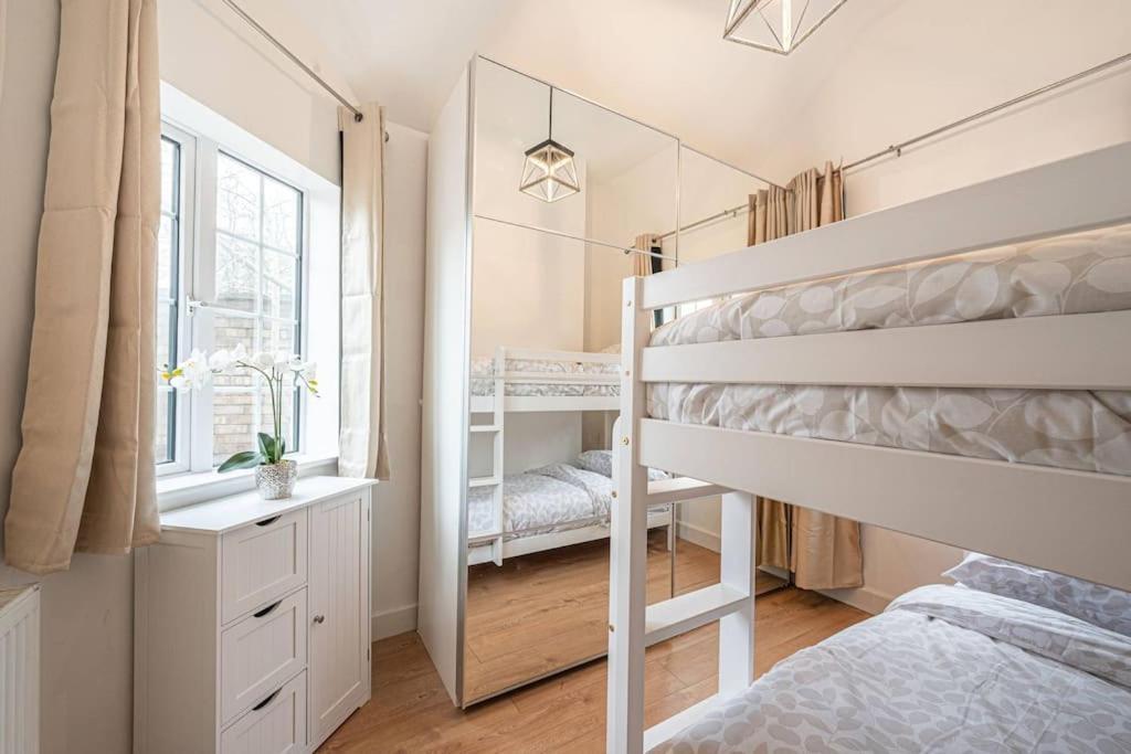 Charming In Hampstead Heath Holiday home London