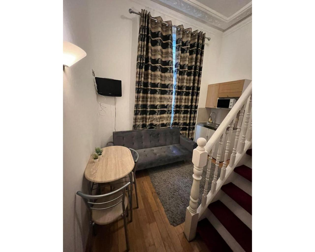80 Inverness Terrace * London