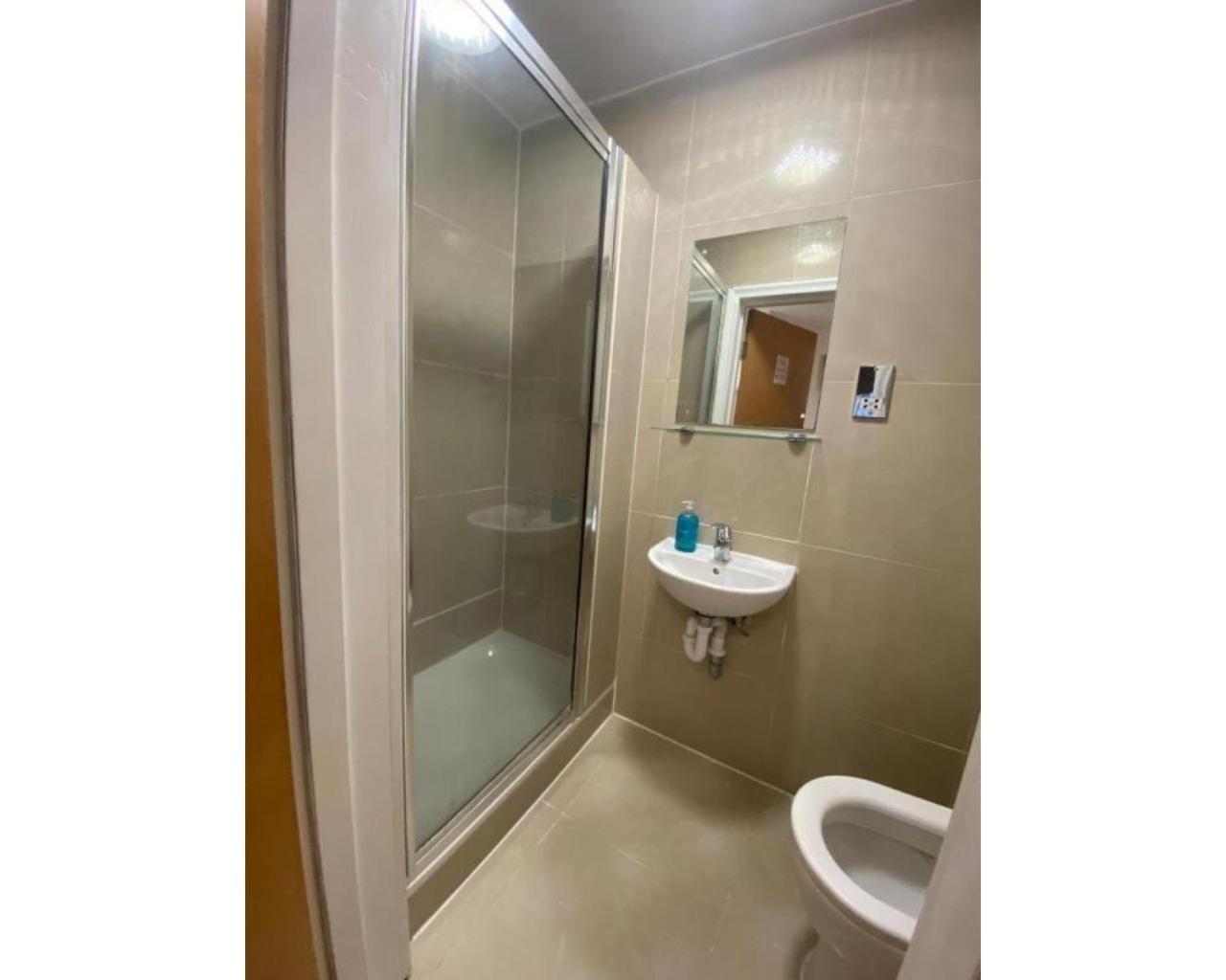 Apartment 80 Inverness Terrace *
