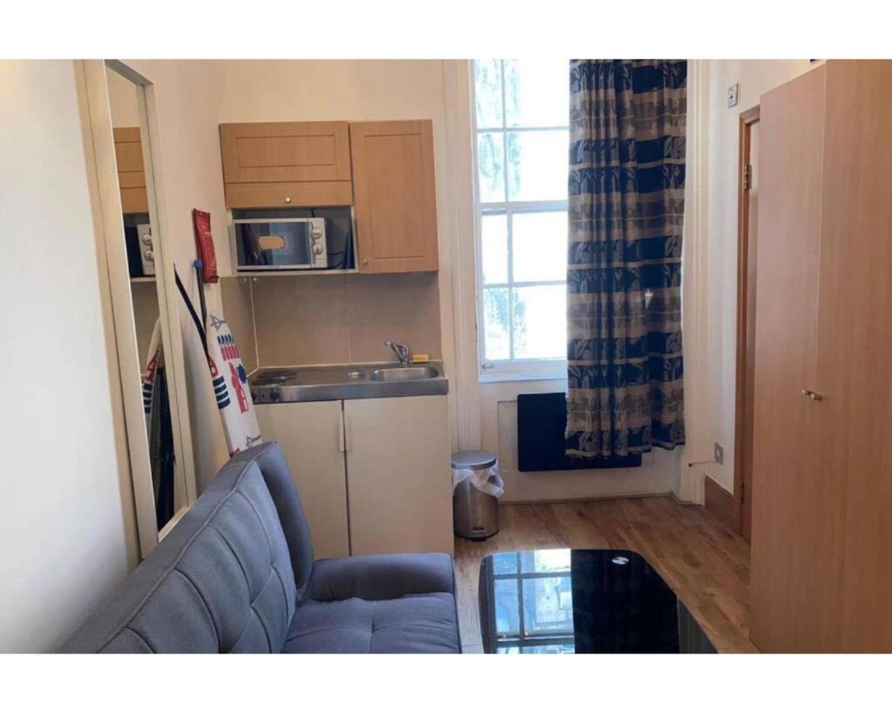 80 Inverness Terrace London
