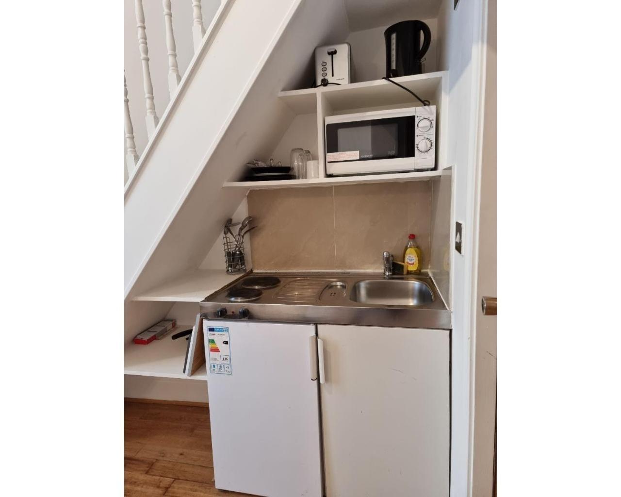 80 Inverness Terrace Apartment *