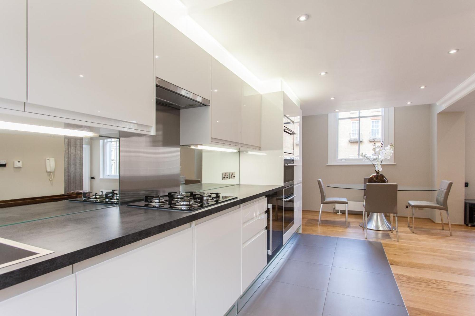 The Harrington - Gloucester Road - 3 Harrington Gardens London