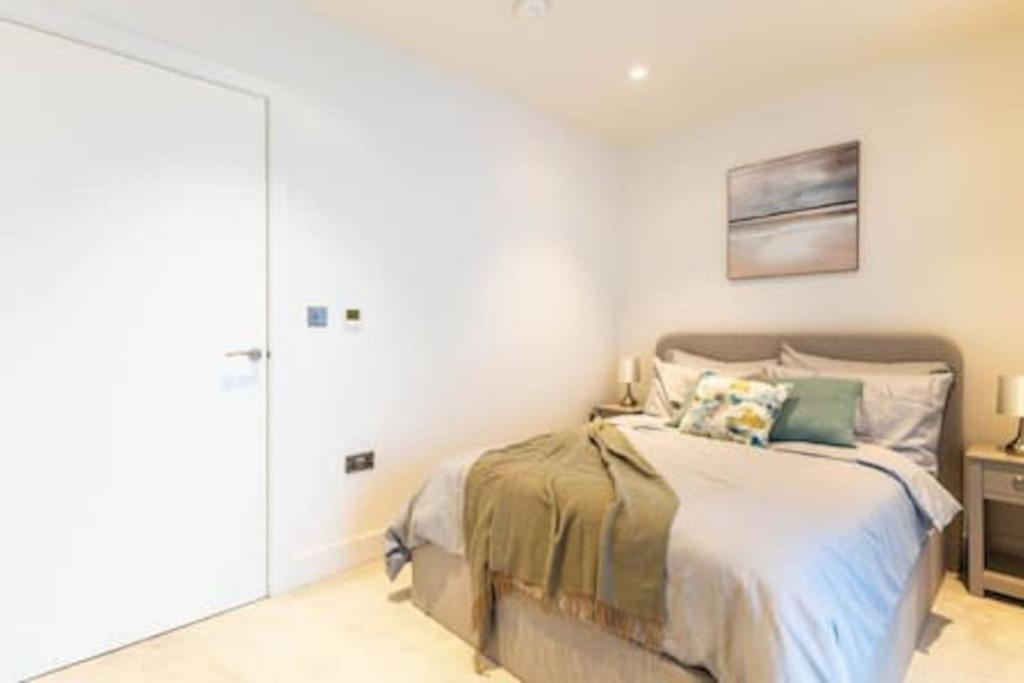The Battersea Pad *