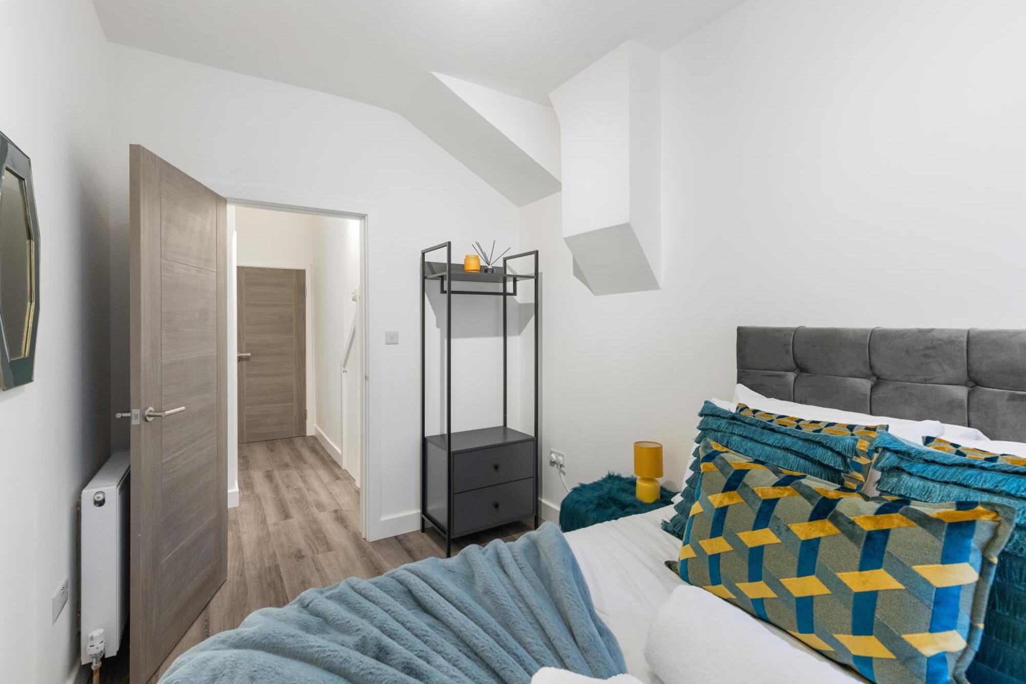 Modern 2 Bedroom 3 Min Walk To Tube Station Leilighet *