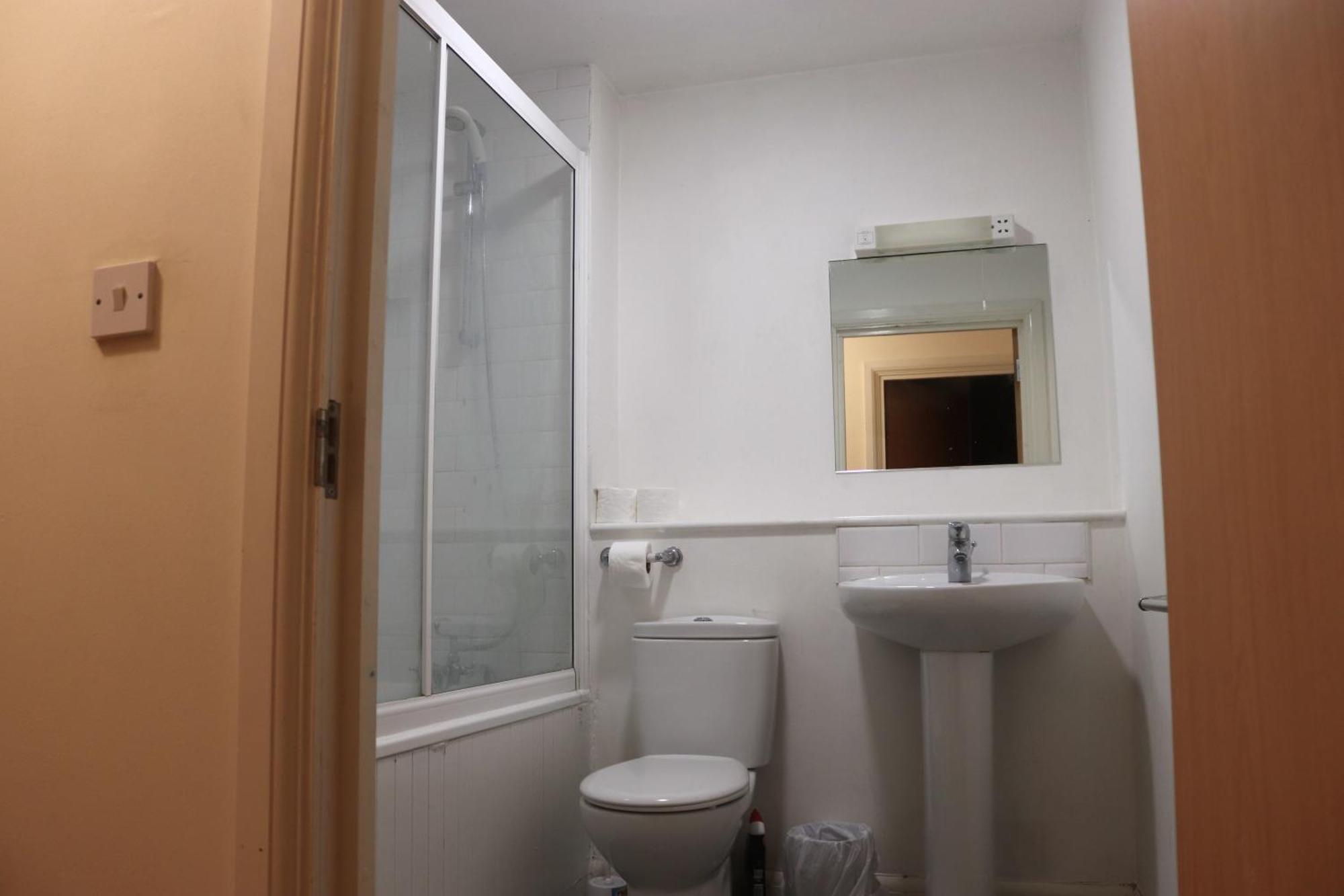 Spacious 2br Flat In Central Near Elephant And Castle Station Londres