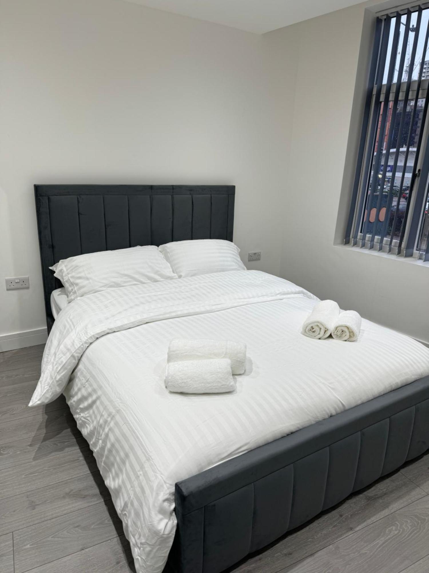 Fully Furnished 1 Bedroom Flat Leilighet *