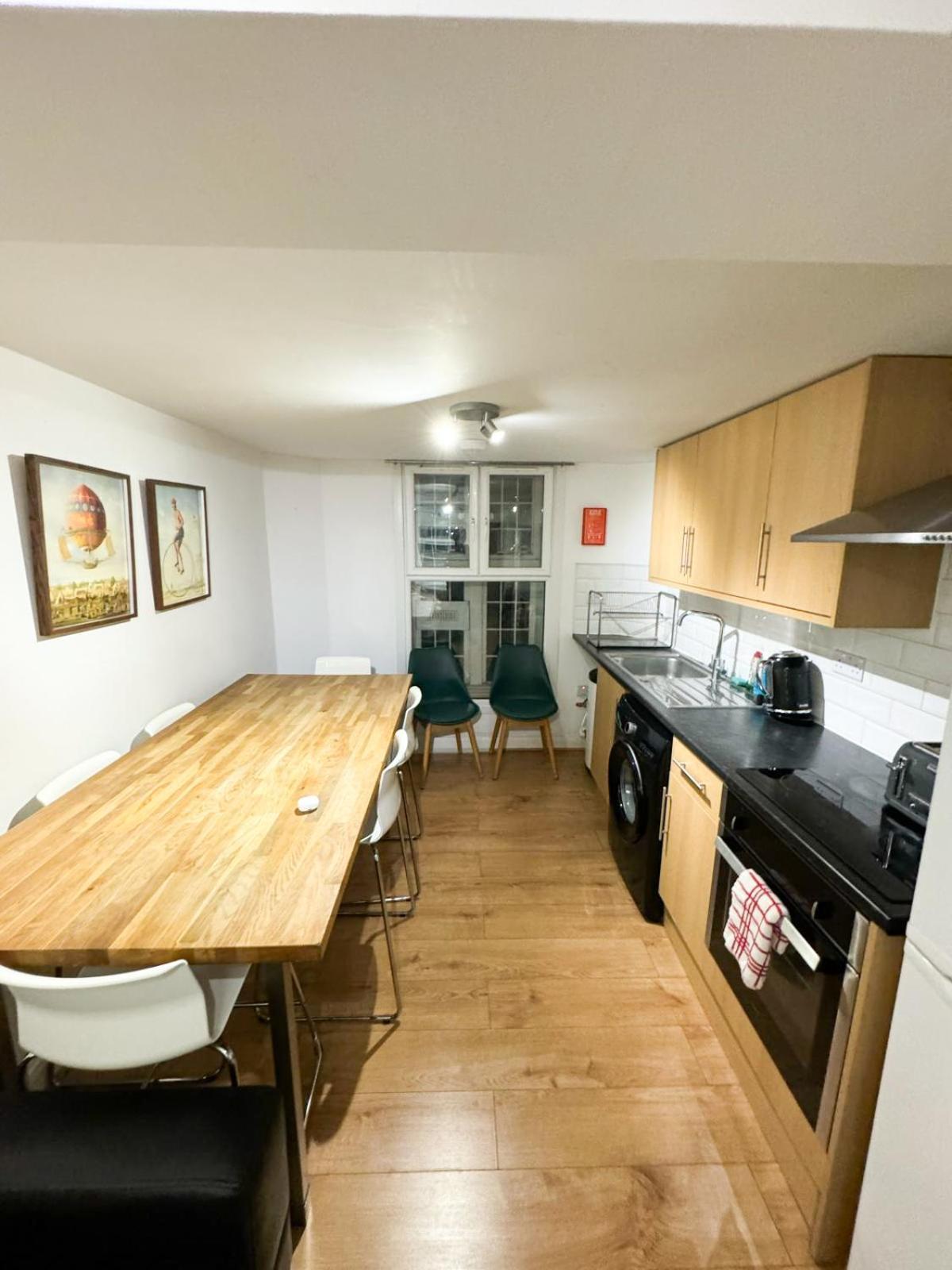 Flat A In Earlsfield Leilighet *