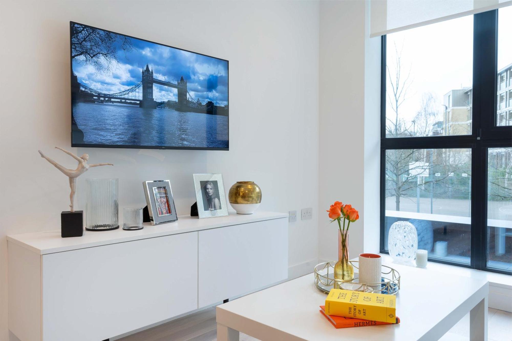 Urban Chic - Marine London