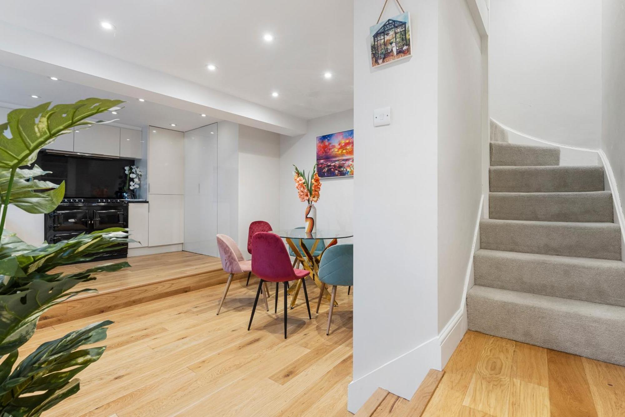 Family Mews Next To Hyde Park Holiday home London