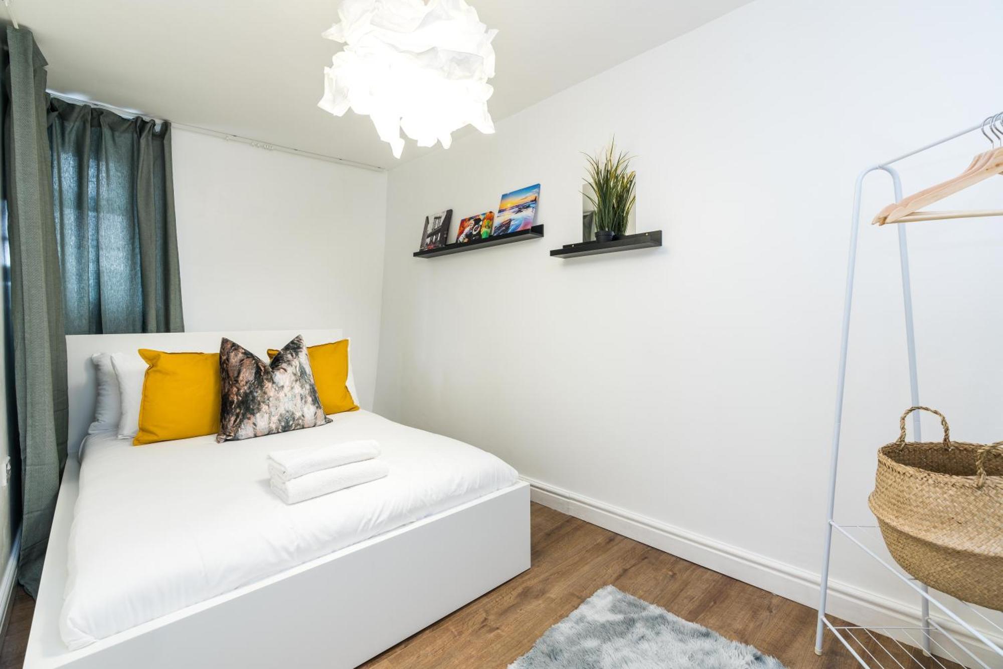 Me3 Cute Central Flat-2bdr-next To Queens Marry Hospital * London