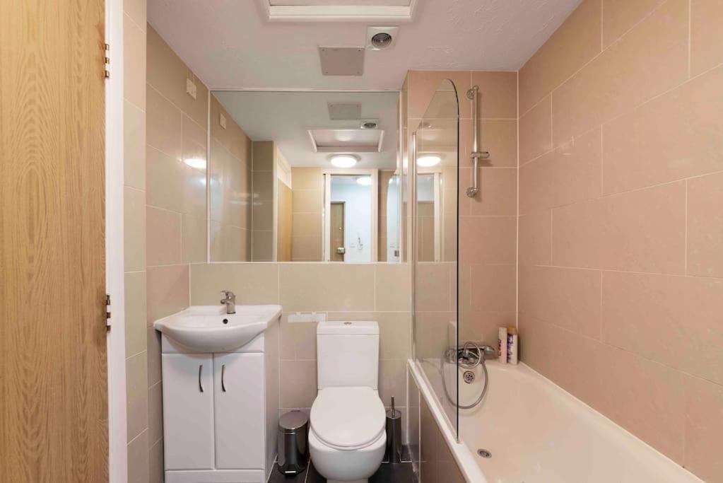 Apartment N.acton Quiet Cosy 1 Bed-private Free Parking