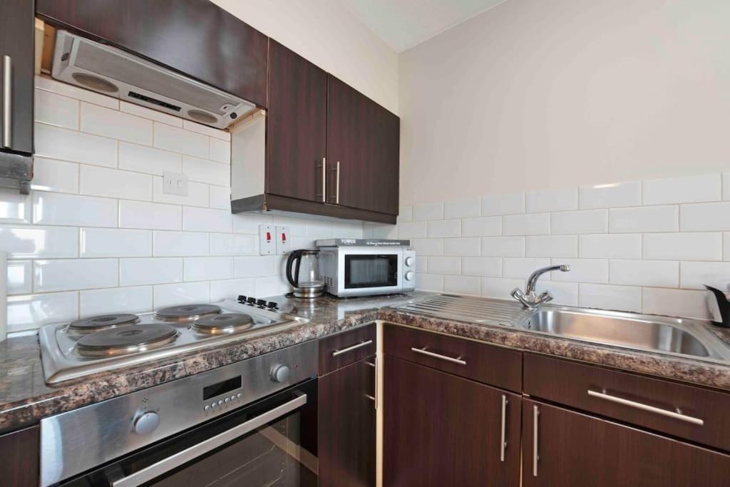 Apartment N.acton Quiet Cosy 1 Bed-private Free Parking