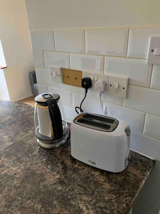 N.acton Quiet Cosy 1 Bed-private Free Parking * London