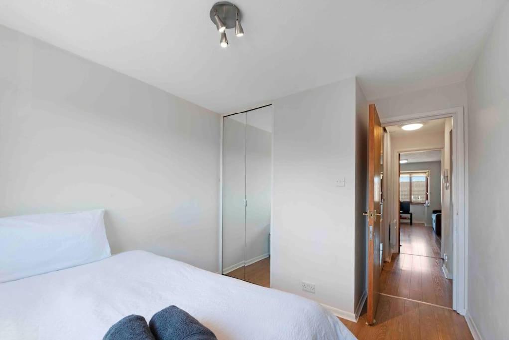 N.acton Quiet Cosy 1 Bed-private Free Parking *
