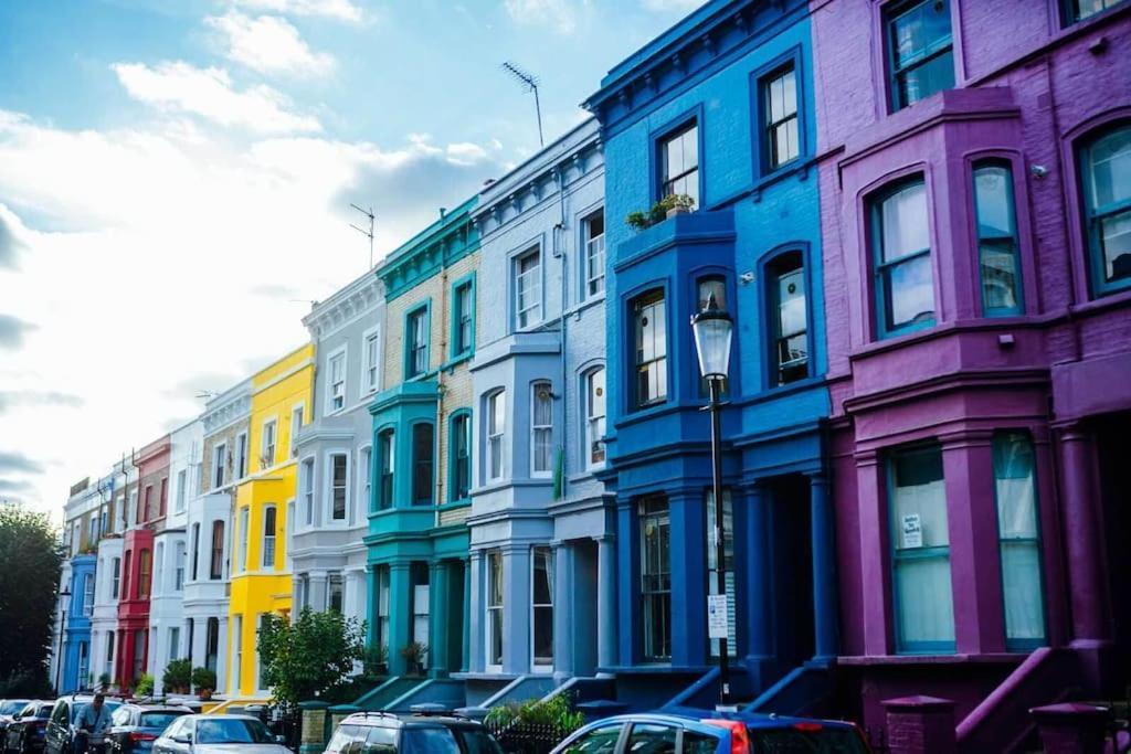 North Kensington Westfield 3 Bedroom New Deluxaprt