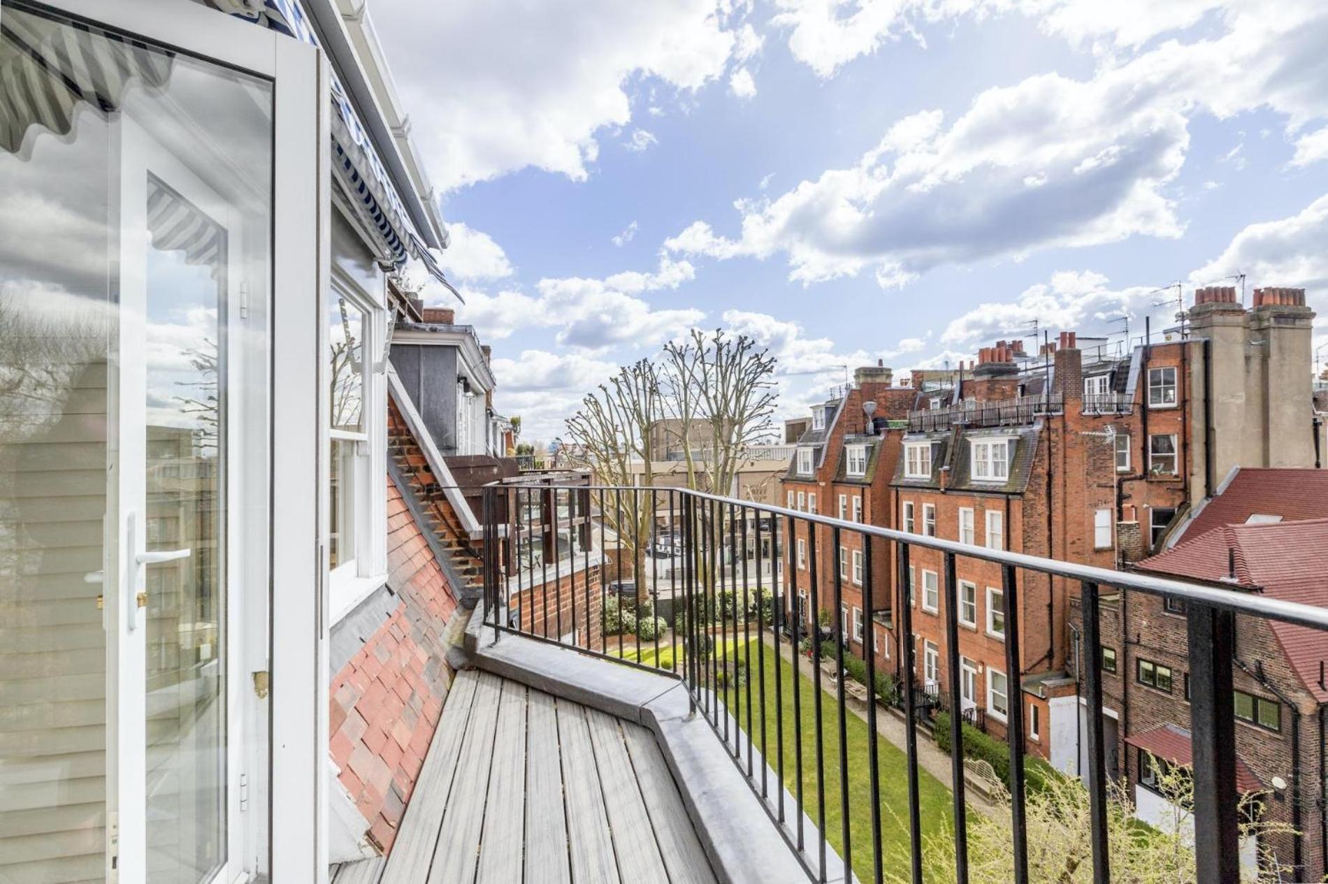 The Baby's Breath 2 Bedroom With Patio In Chelsea London