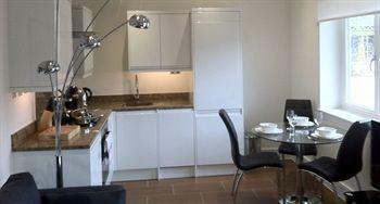 Apartamento Max Serviced Commercial Road