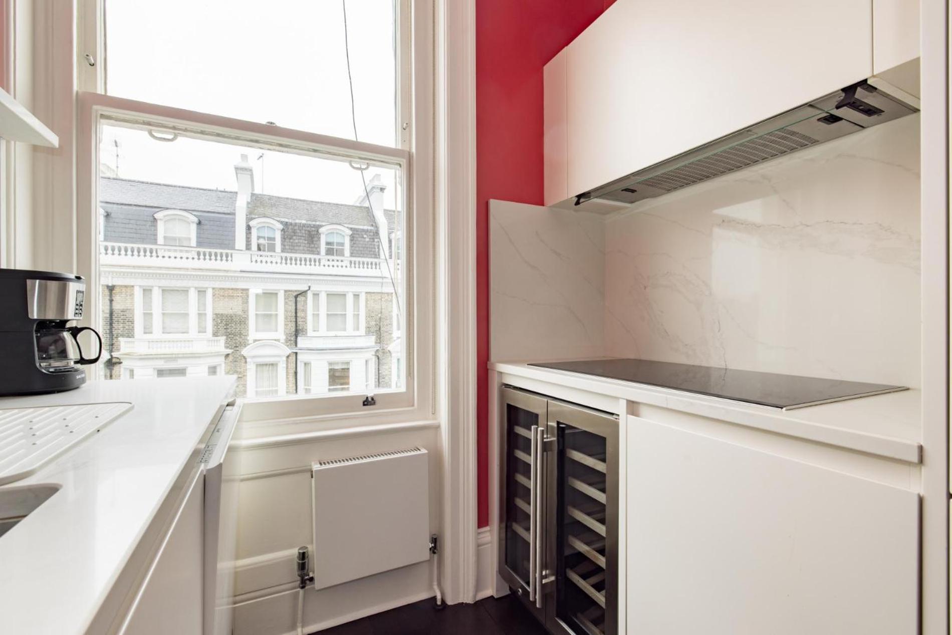 Kensington Luxury - 2 Bedrooms Apartment *