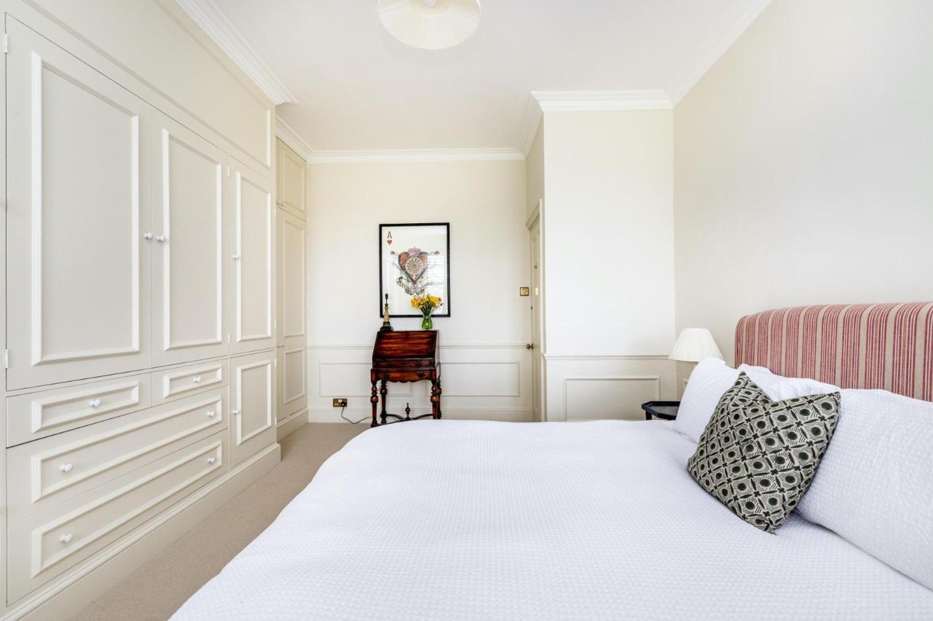 The Baby's Breath 2 Bedroom With Patio In Chelsea Apartment London