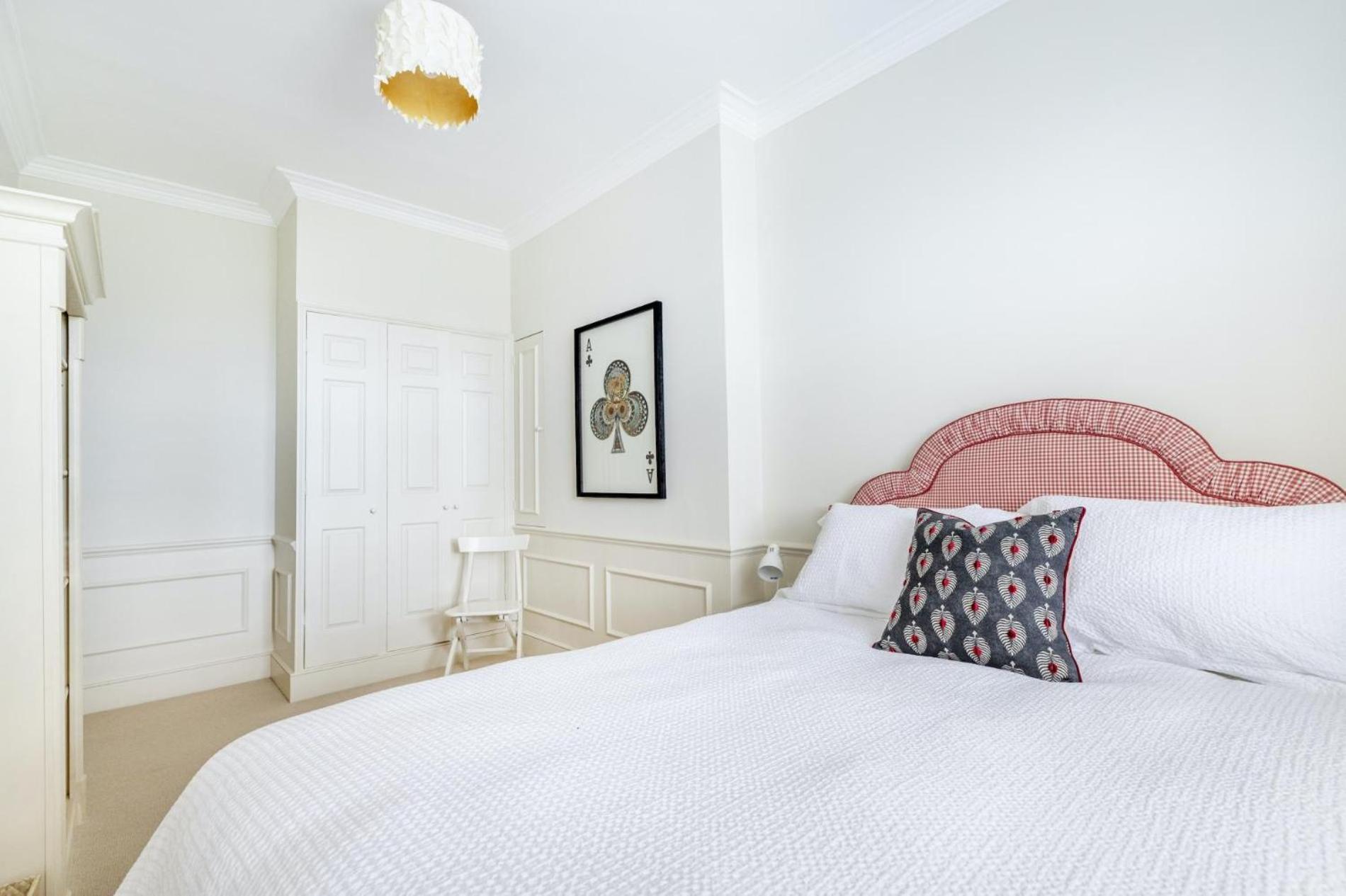 The Baby's Breath 2 Bedroom With Patio In Chelsea Apartment *