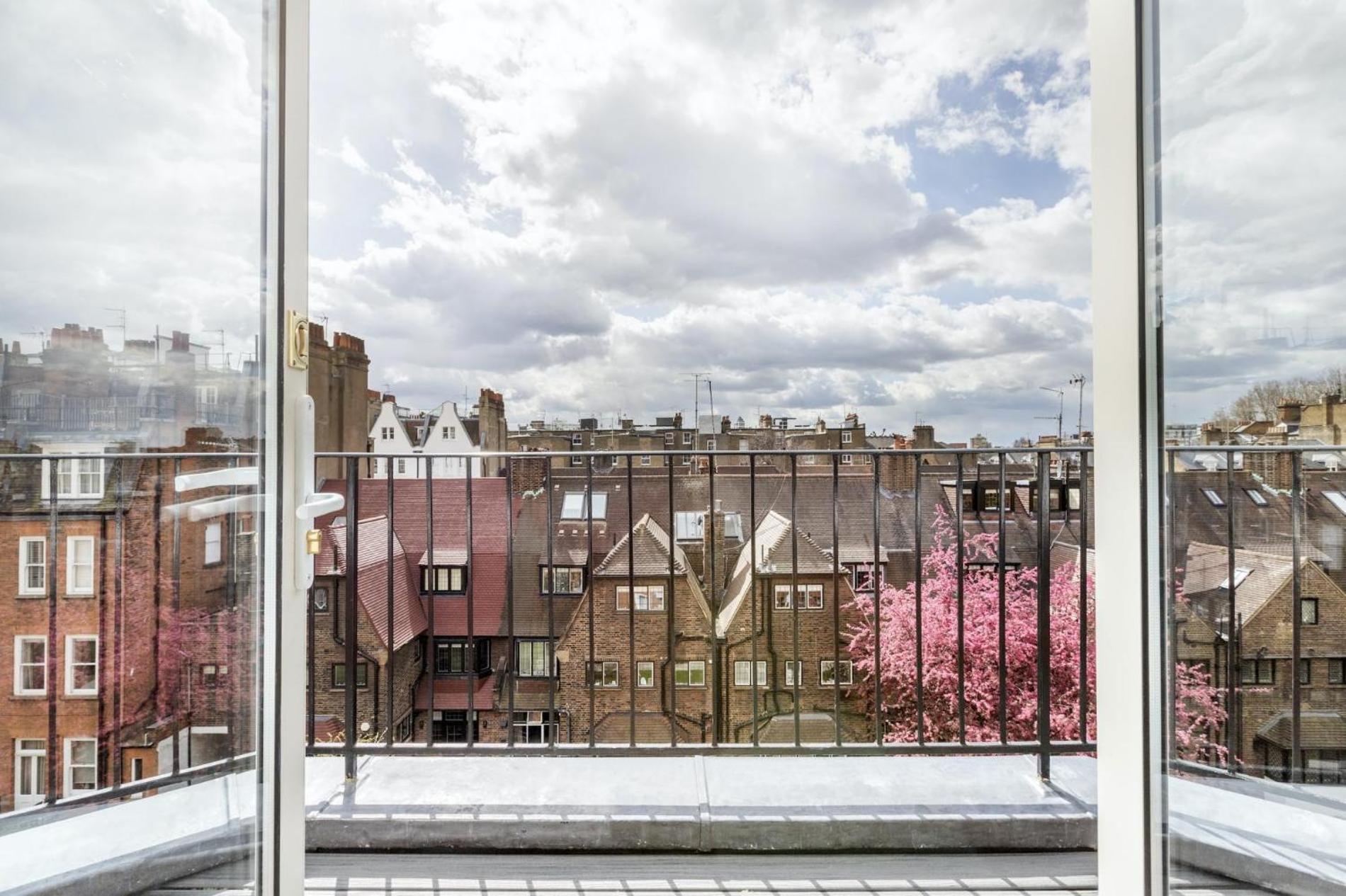 The Baby's Breath 2 Bedroom With Patio In Chelsea Appartement