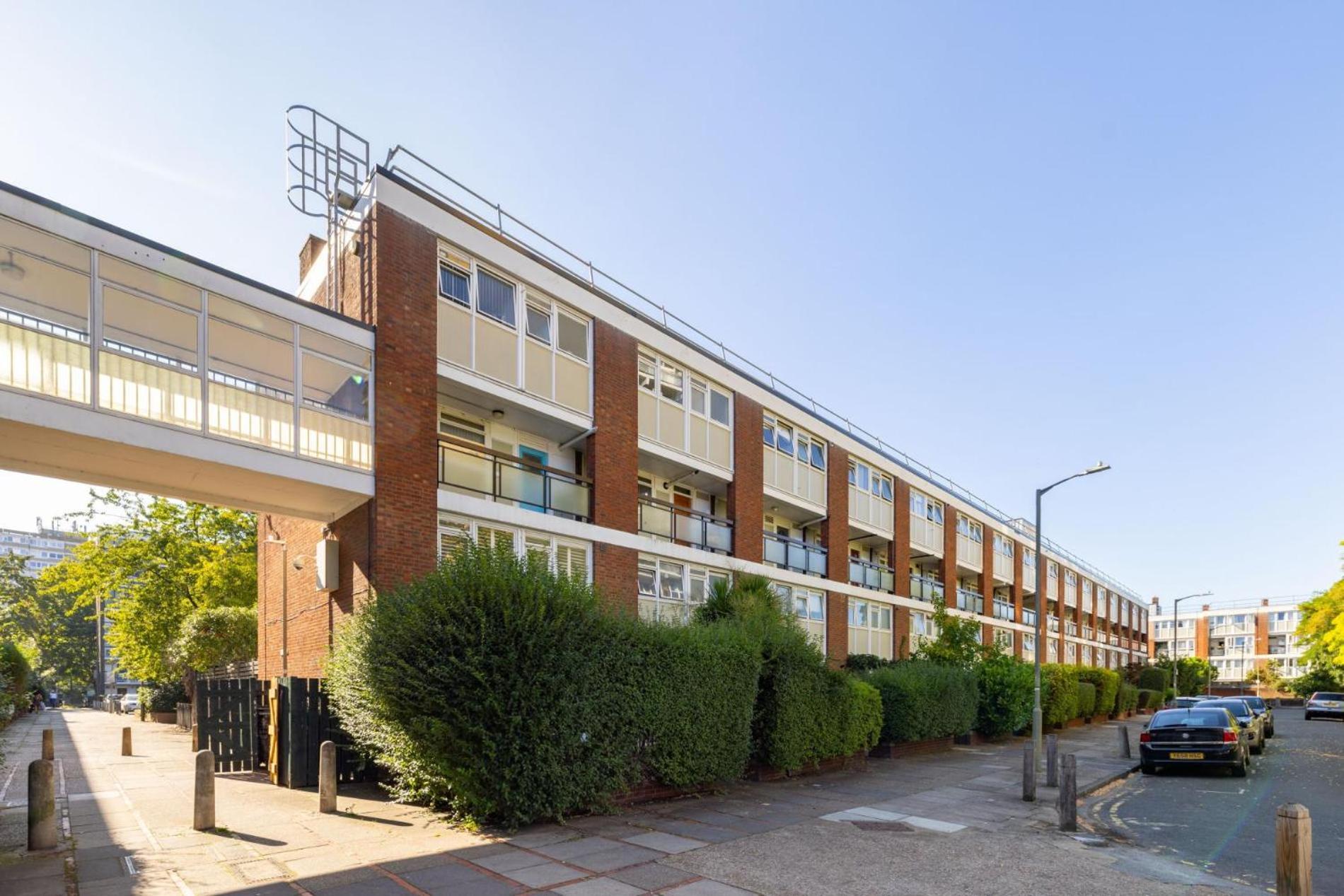 Battersea Set - 3 Bedroom With Garden London