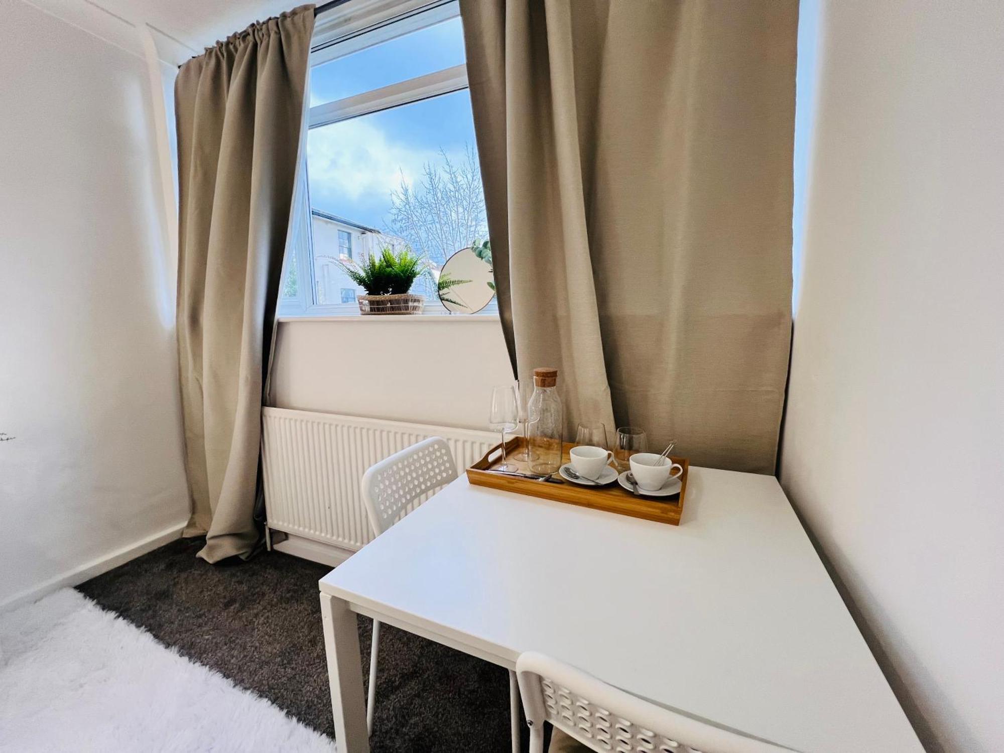 Stunning Double Sw2 Near To Brixton *