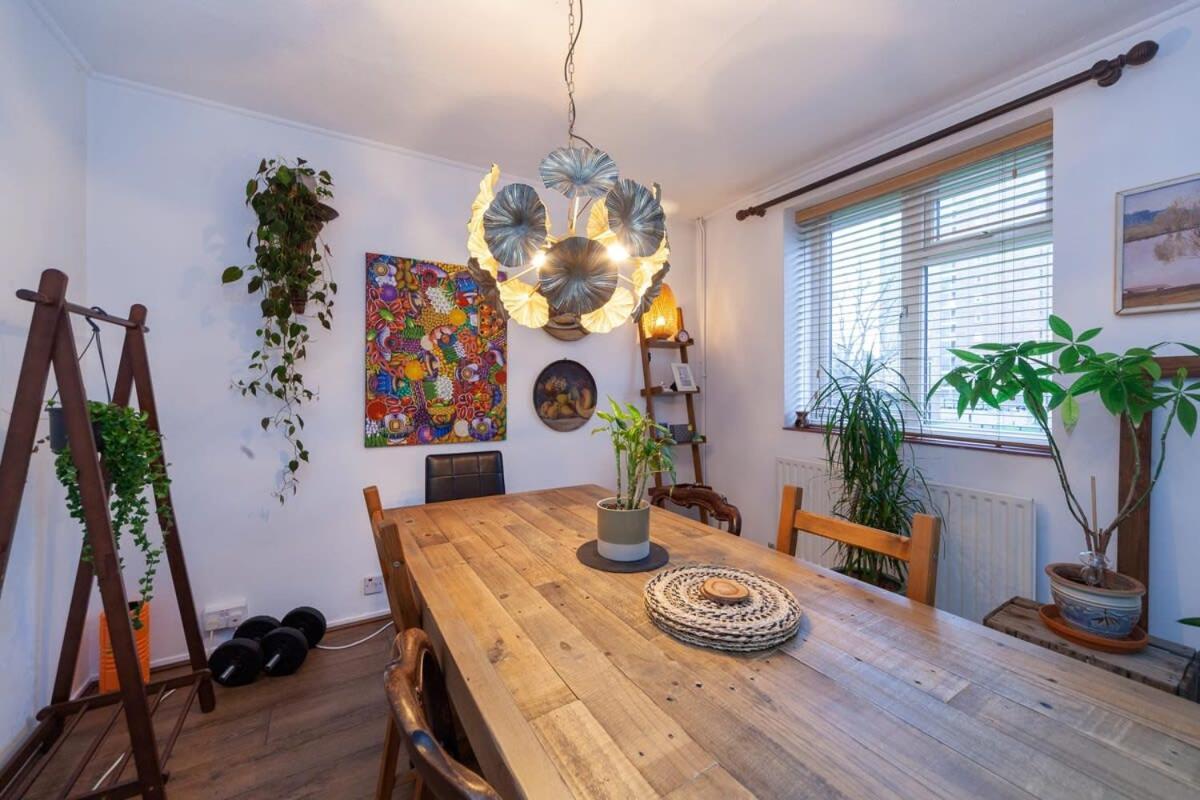 Stylish 1 Bedroom In Hackney Apartment London