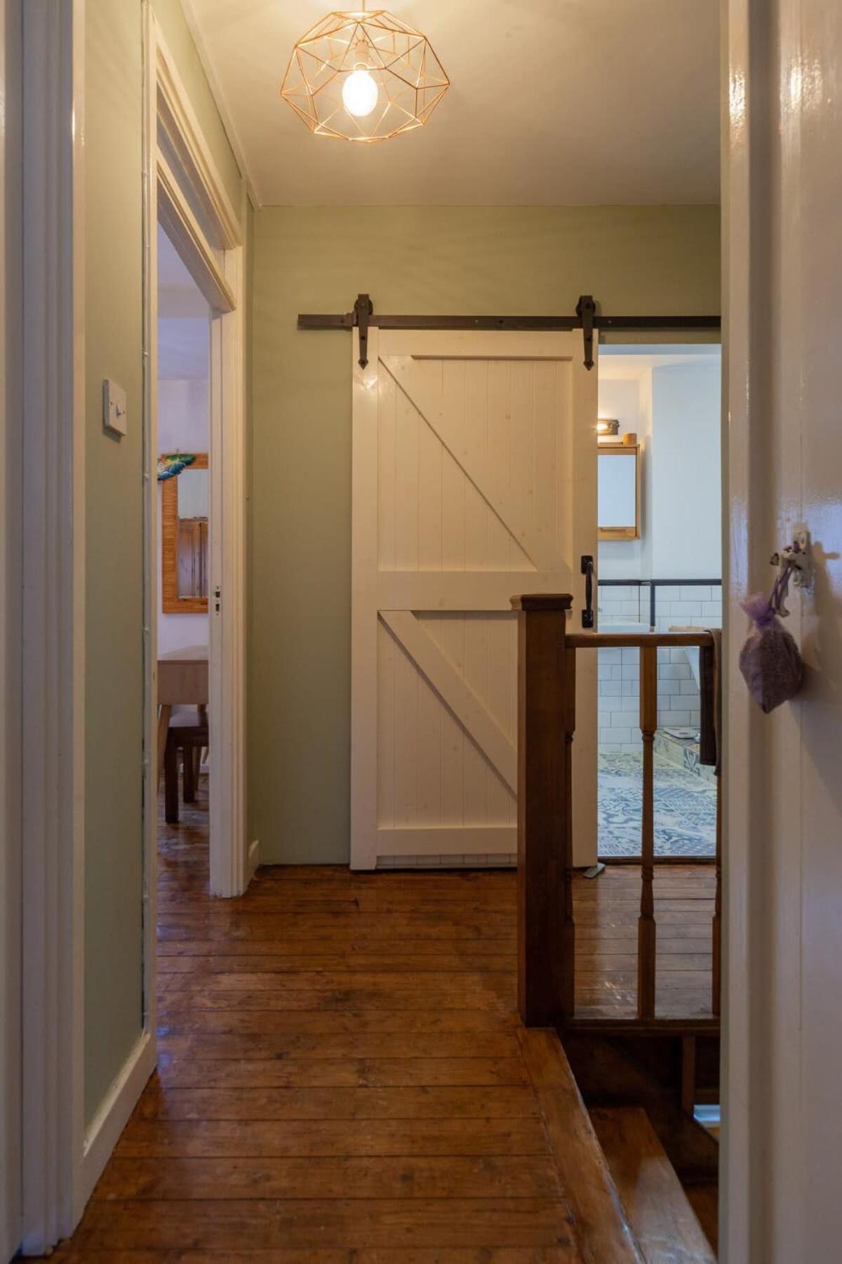 Stylish 1 Bedroom In Hackney Apartment
