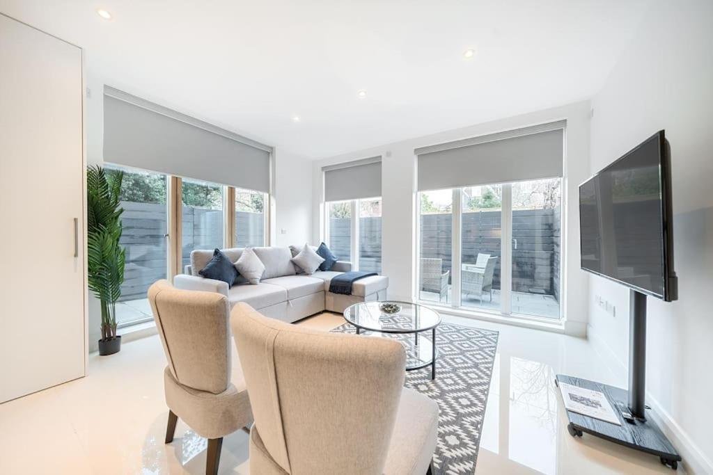 Leilighet Amazing 3 Bedroom Flat In The Heart Of Wimbledon London