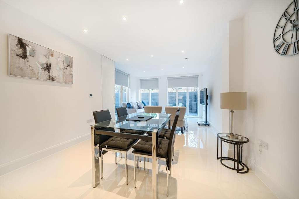 Apartment Amazing 3 Bedroom Flat In The Heart Of Wimbledon