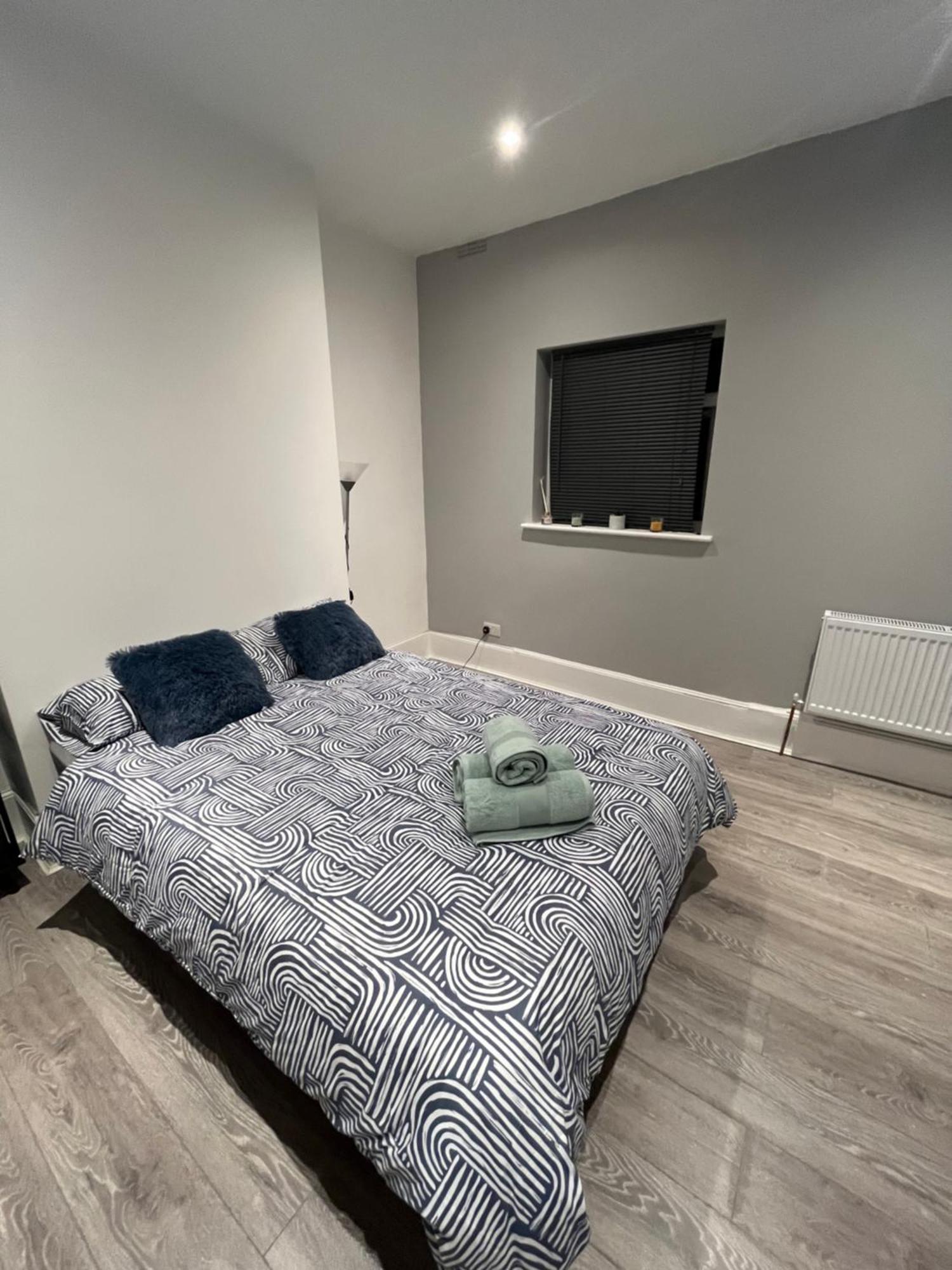 Cozy Two Bed In Brixton Next To Station Apartment London