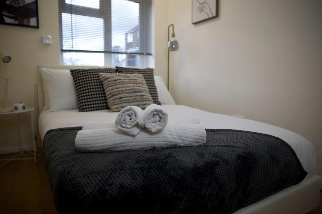 2 Bed Flat With Easy Access To Excel, Central London, City Airport, O2 Leilighet London