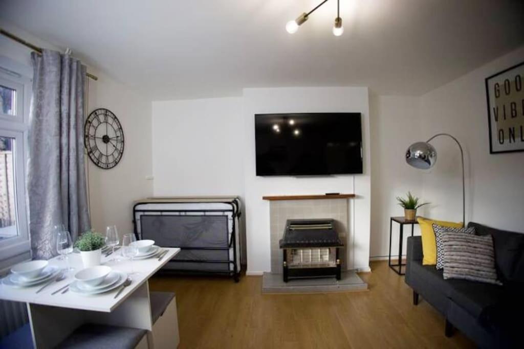 2 Bed Flat With Easy Access To Excel, Central London, City Airport, O2 Leilighet
