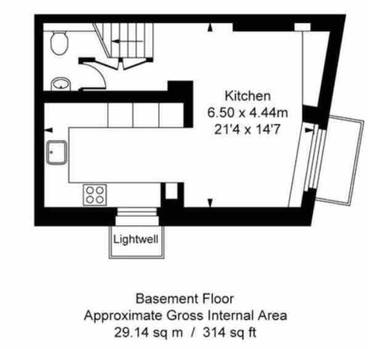 Spacious And Cosy 3brs 5f House In Heart Of Villa
