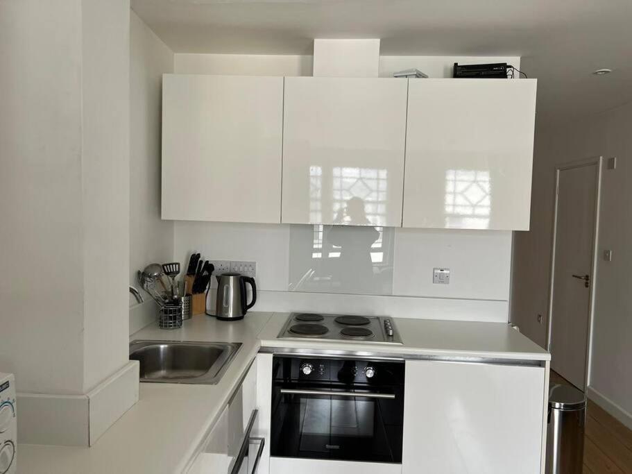 Piccadilly Living 1 Bedroom Flat In Vr11 Leilighet London
