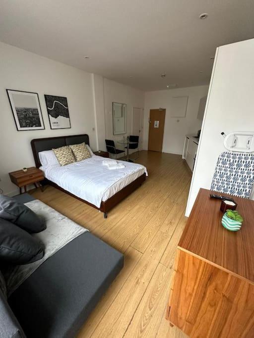Gem 1 Bedroom Flat Piccadilly Circus Vr8 Londen