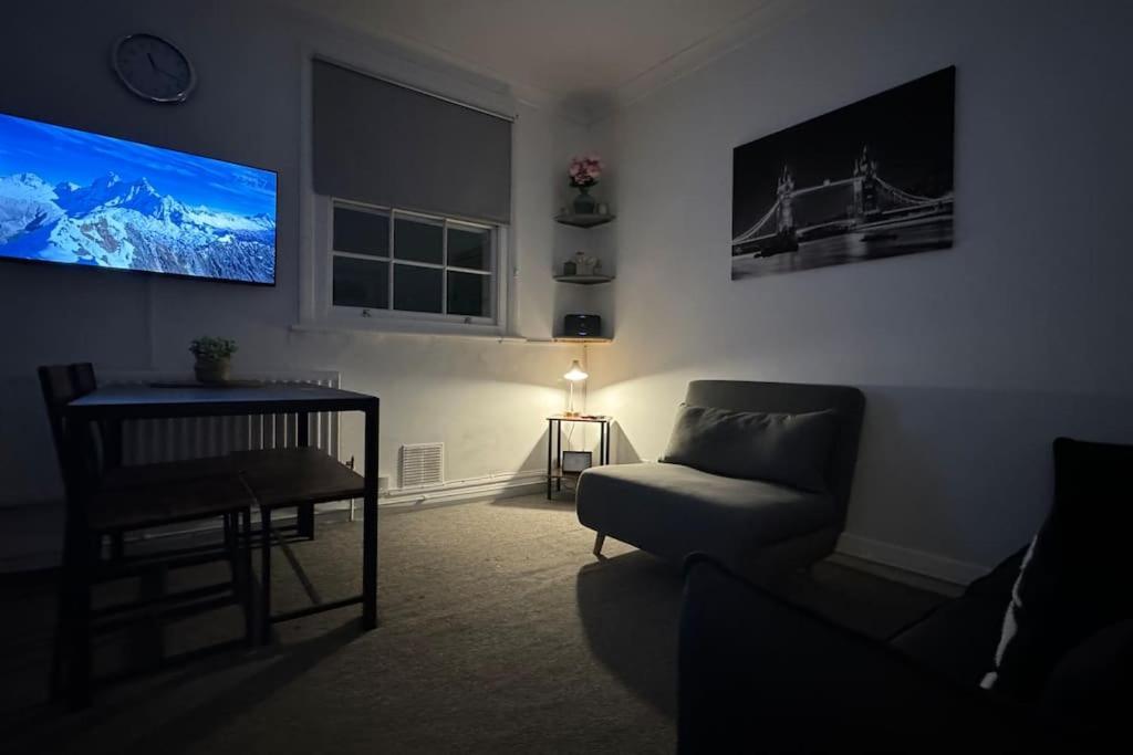 Appartement Flat In The Heart Of Camden Town Londen