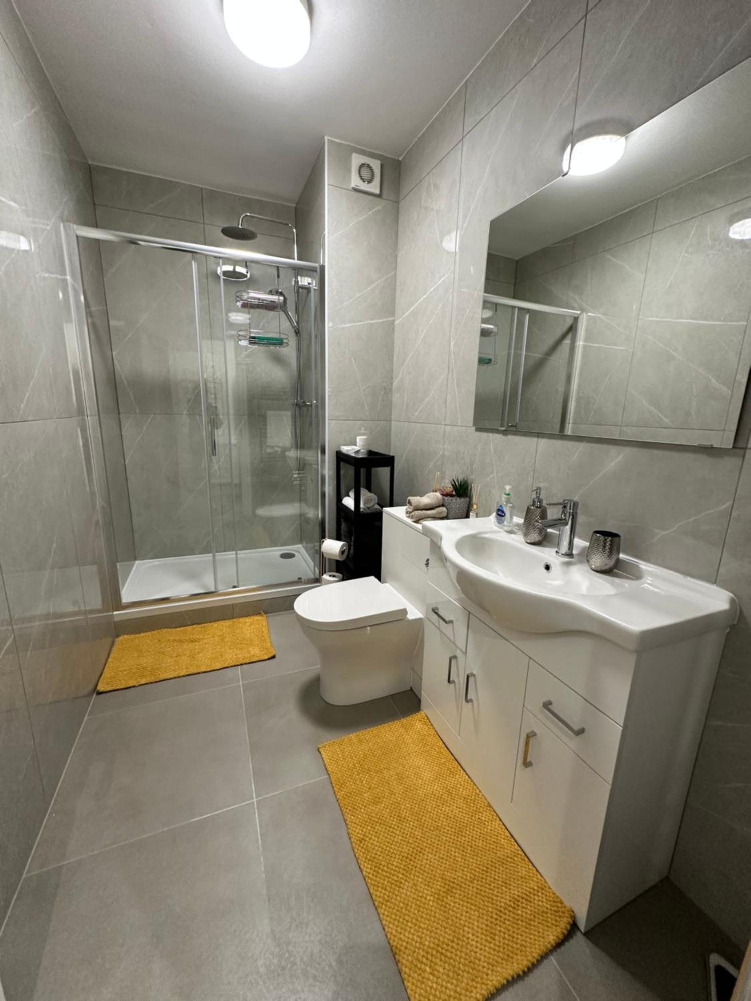Apartment 2 Bedroom Apartment, Edgware Road