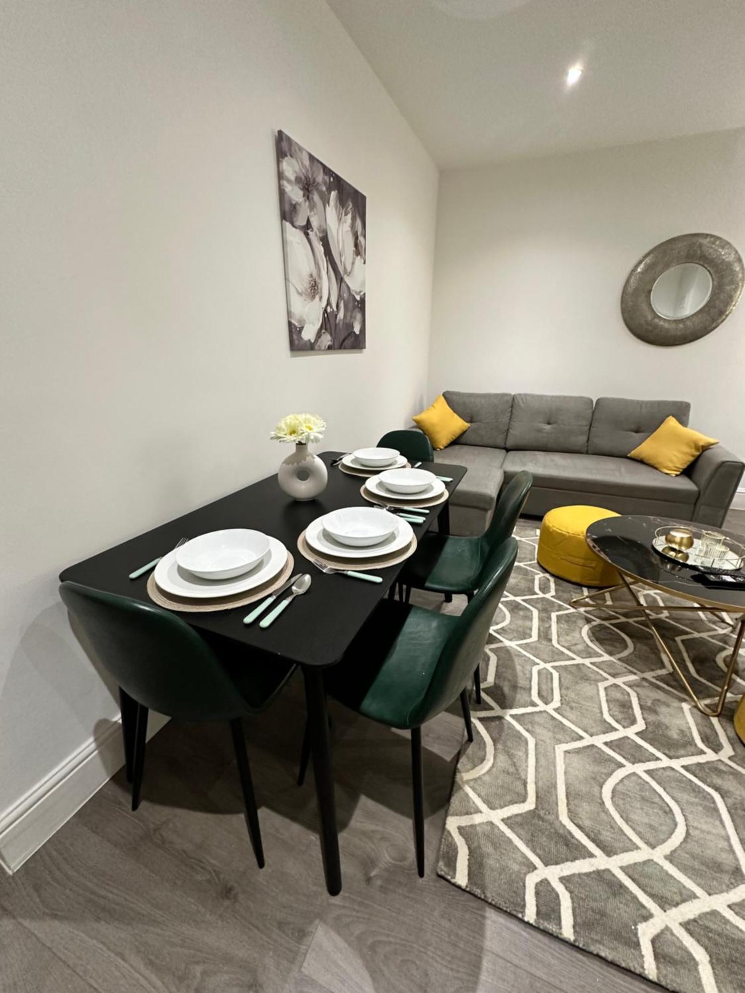 2 Bedroom Apartment, Edgware Road Apartment