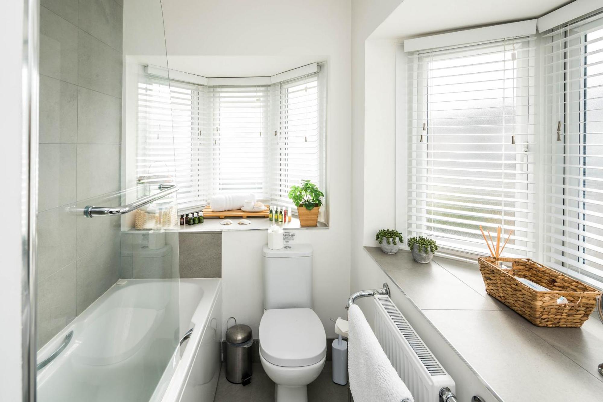 Contemporary 5 Bedroom With Garden North Finchley Ferienhaus London