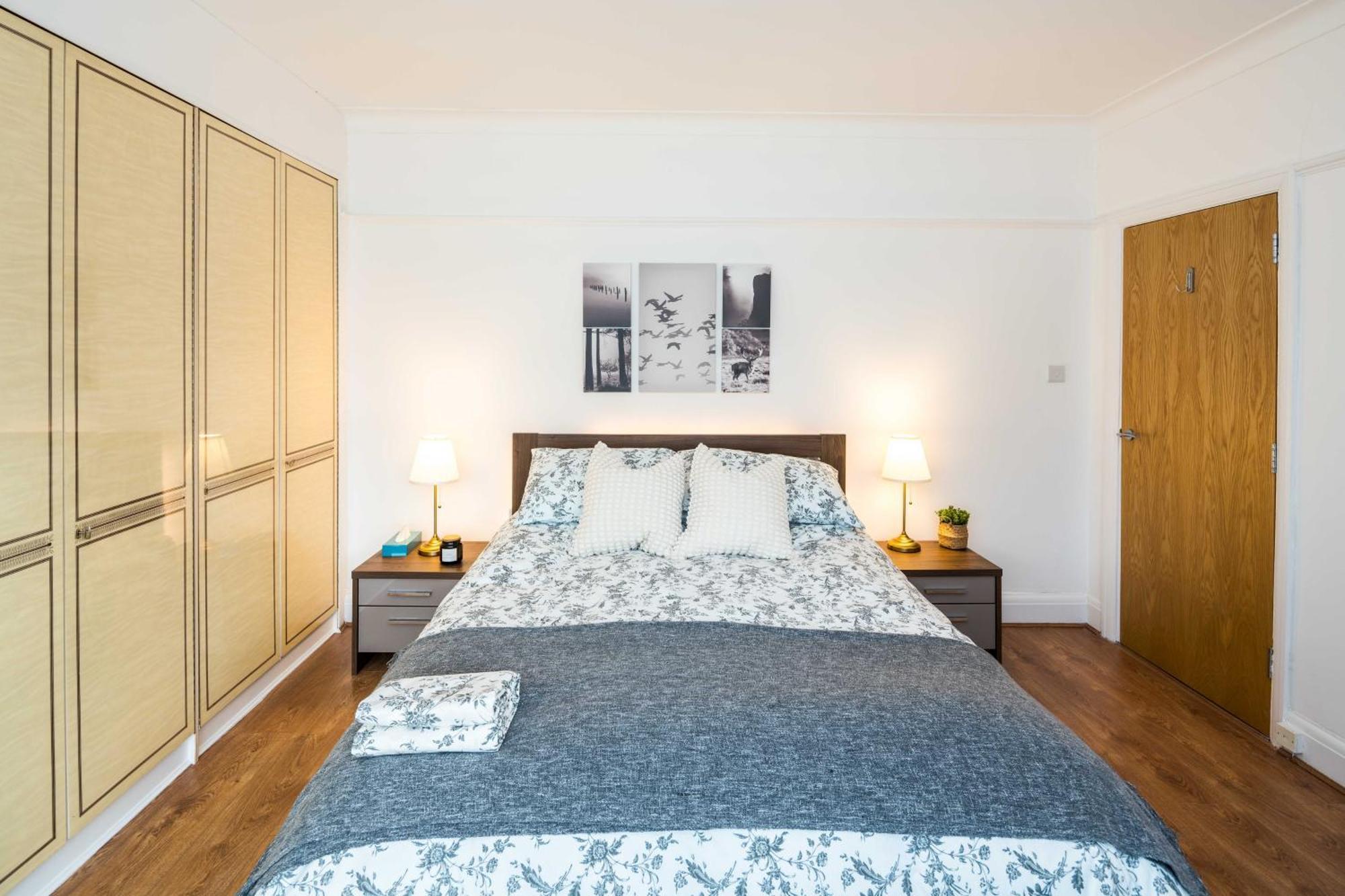 Contemporary 5 Bedroom With Garden North Finchley Ferienhaus *
