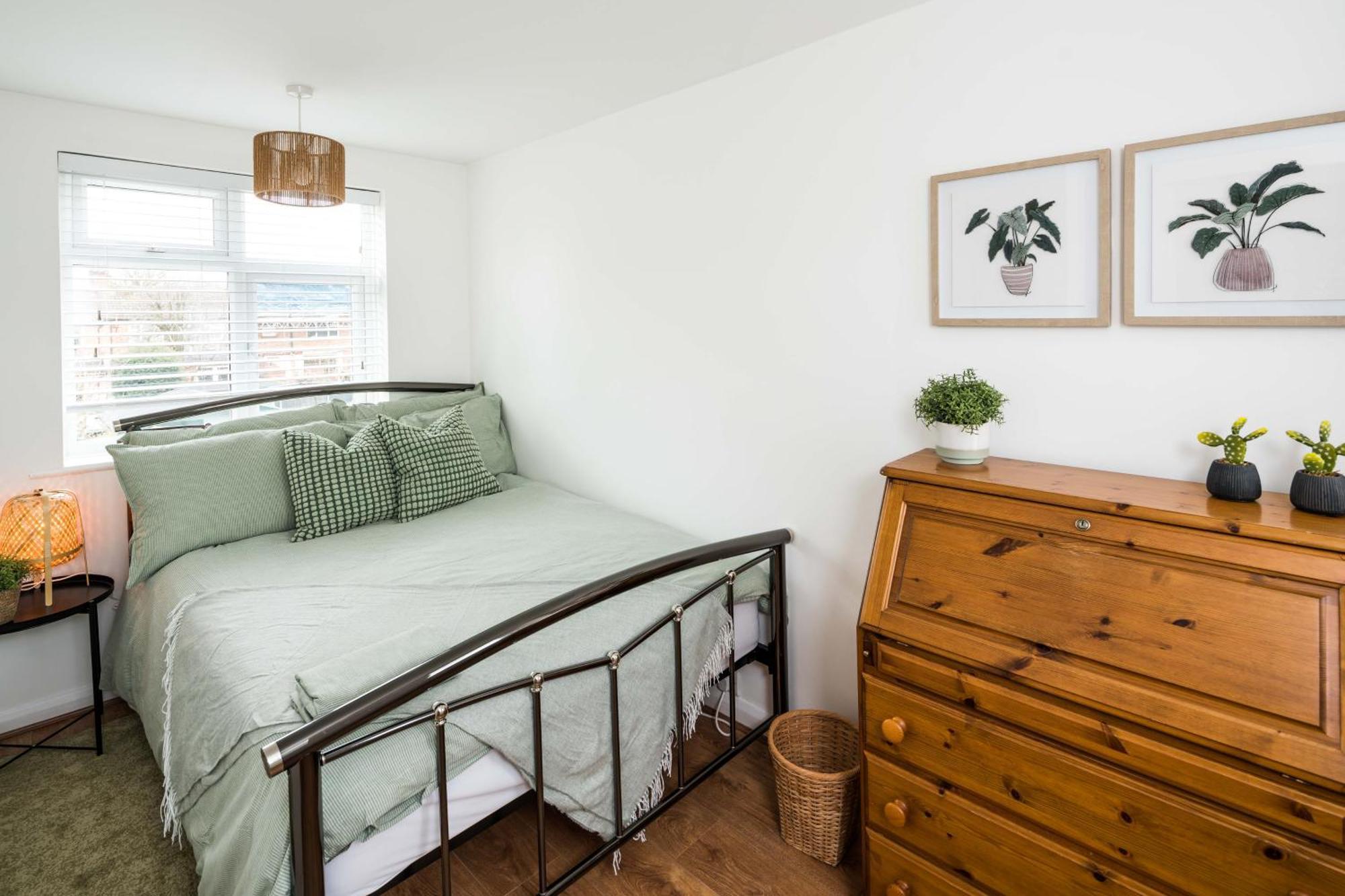 Contemporary 5 Bedroom With Garden North Finchley Ferienhaus London