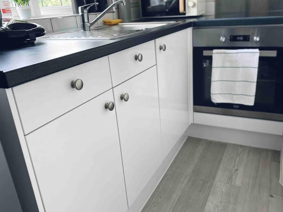Charming 30min To Leilighet London