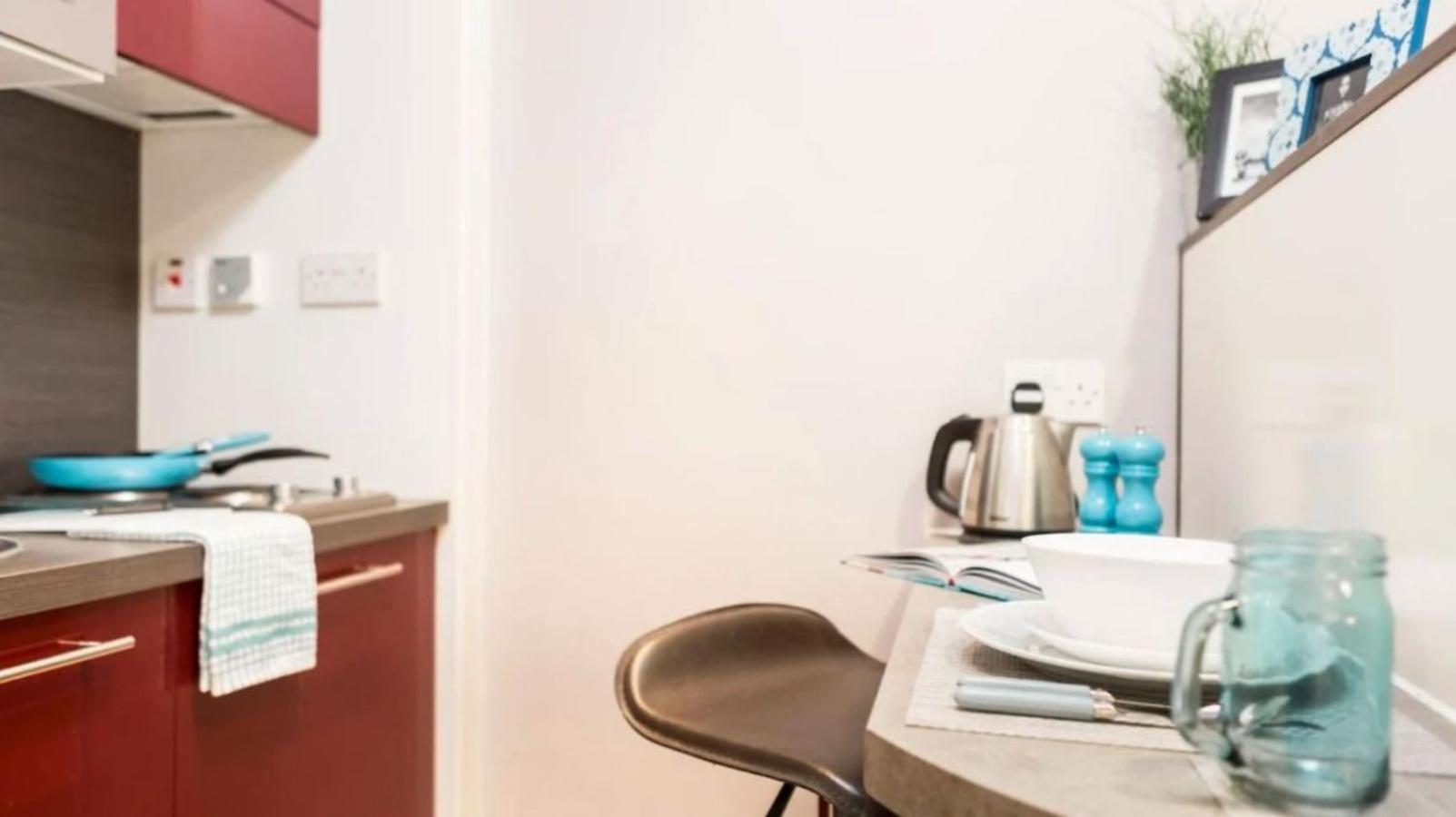 Student Only Studio Living In Central London Apartment London
